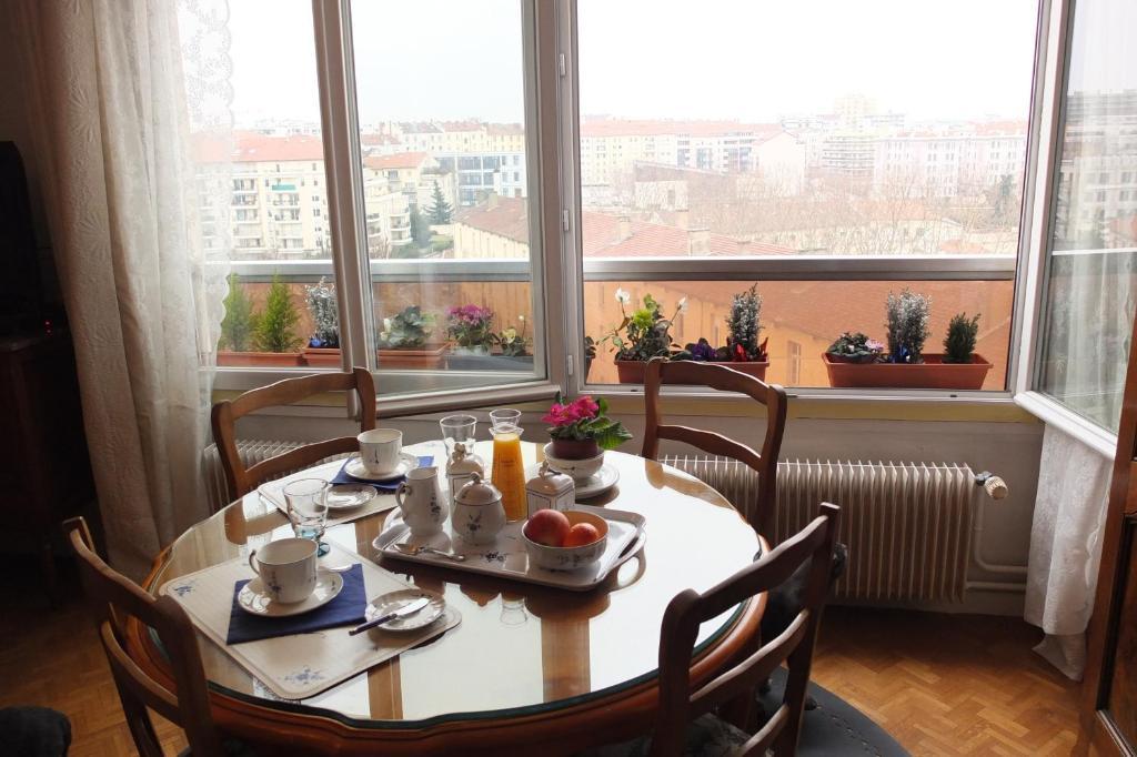 Chambre D'Hotes - Garibaldi Лион Екстериор снимка